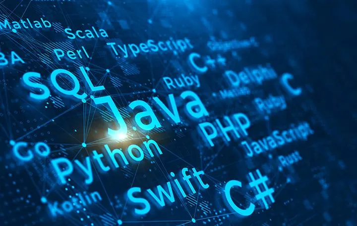 Najpopularniejsze języki programowania, których warto się uczyć w 2026 roku