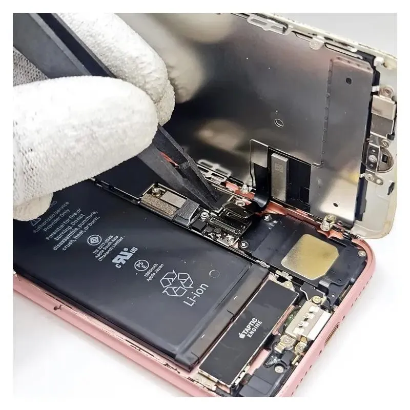 Prosty przewodnik: Jak wymienić niewymienialną baterię w smartfonie bez stresu