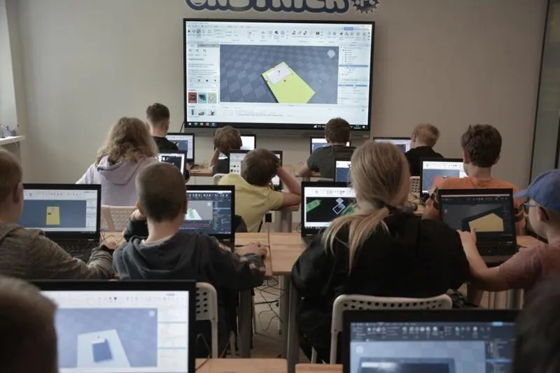Nauka programowania przez zabawę